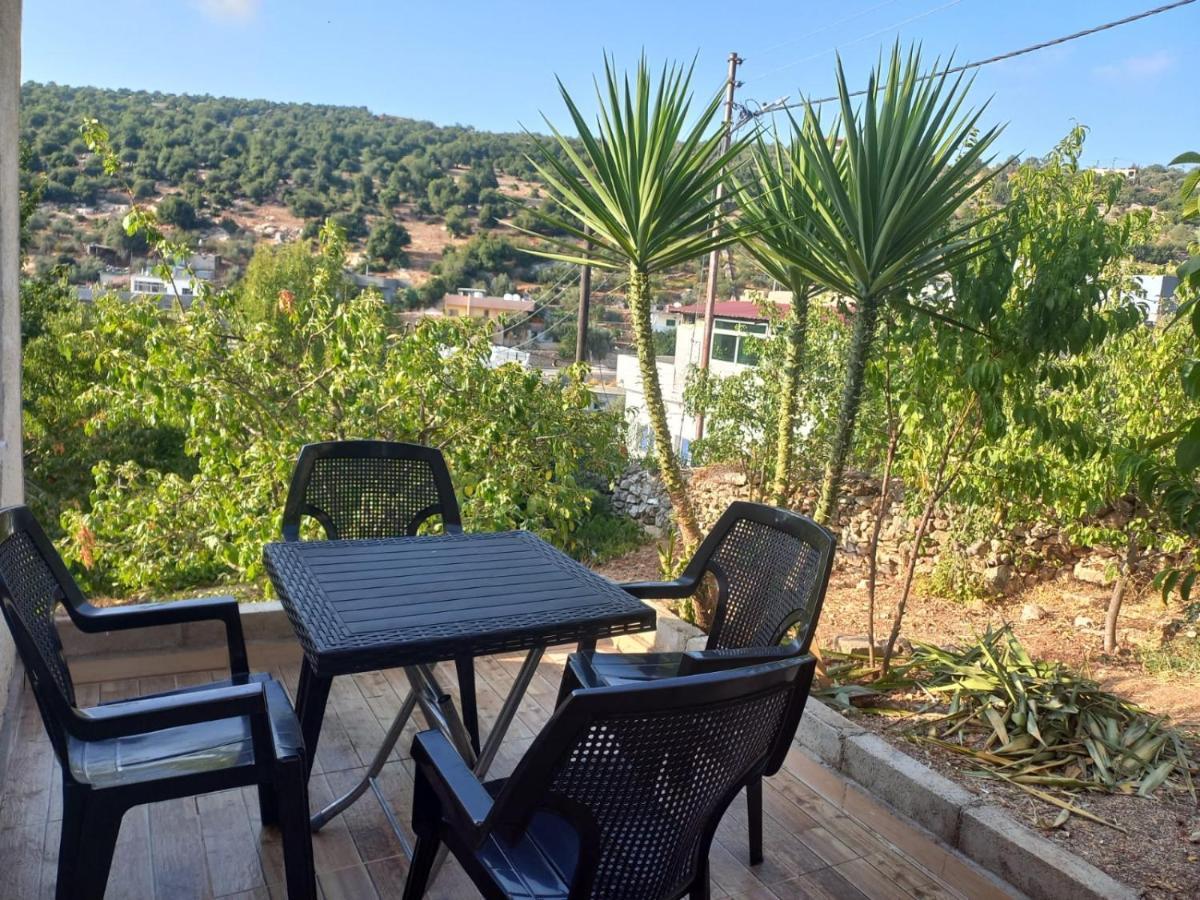 Mhna Guest House ‘Ajlūn Eksteriør billede